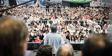 Sectores del kirchnerismo presionan al ministro de Economía preocupados por la inflación