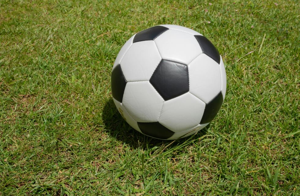 Dolor en Córdoba: falleció un niño de 13 años que se descompensó jugando al fútbol