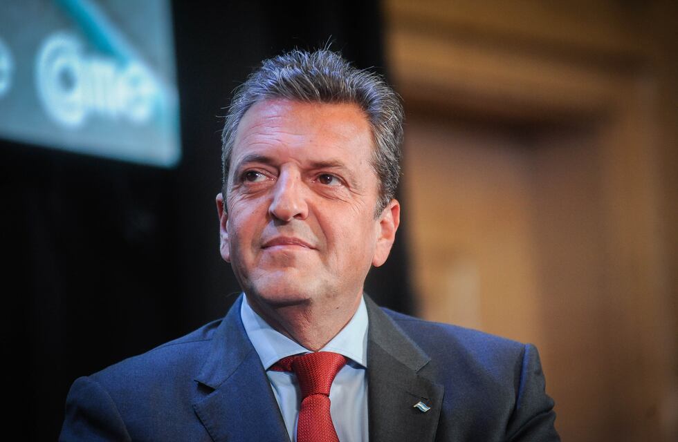 Massa sumó a empresas de hidrocarburos y pymes a los beneficios cambiarios y convierte al CCL en valor de referencia