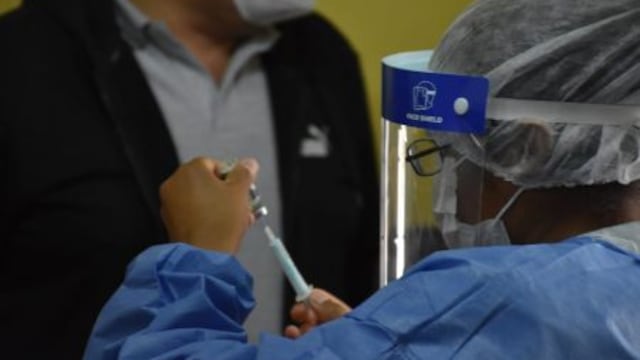 Se espera continuar con la vacunación esta semana en el Superdomo.