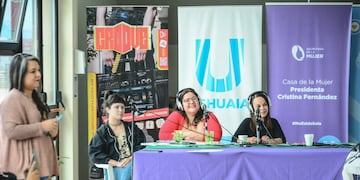 Jornada radial en la Secretaría de la mujer por el 14 de febrero