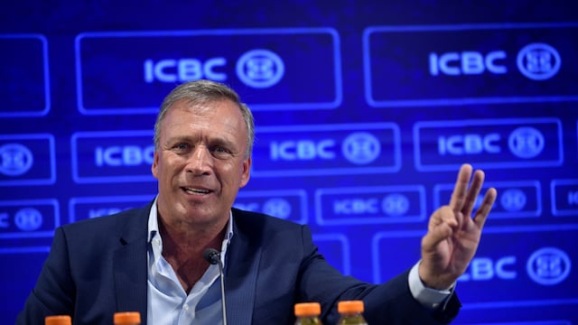 El presidente de Talleres adelantó cómo será el mercado de pases del equipo.