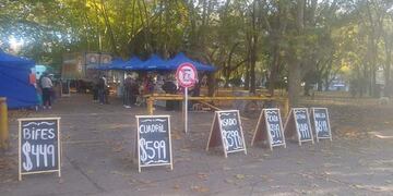A casi 100 días de su inicio, la Feria del Buen Vivir en el marco del Plan Federal de Ferias, termina agosto en un muy querido punto  de encuentro para vecinos