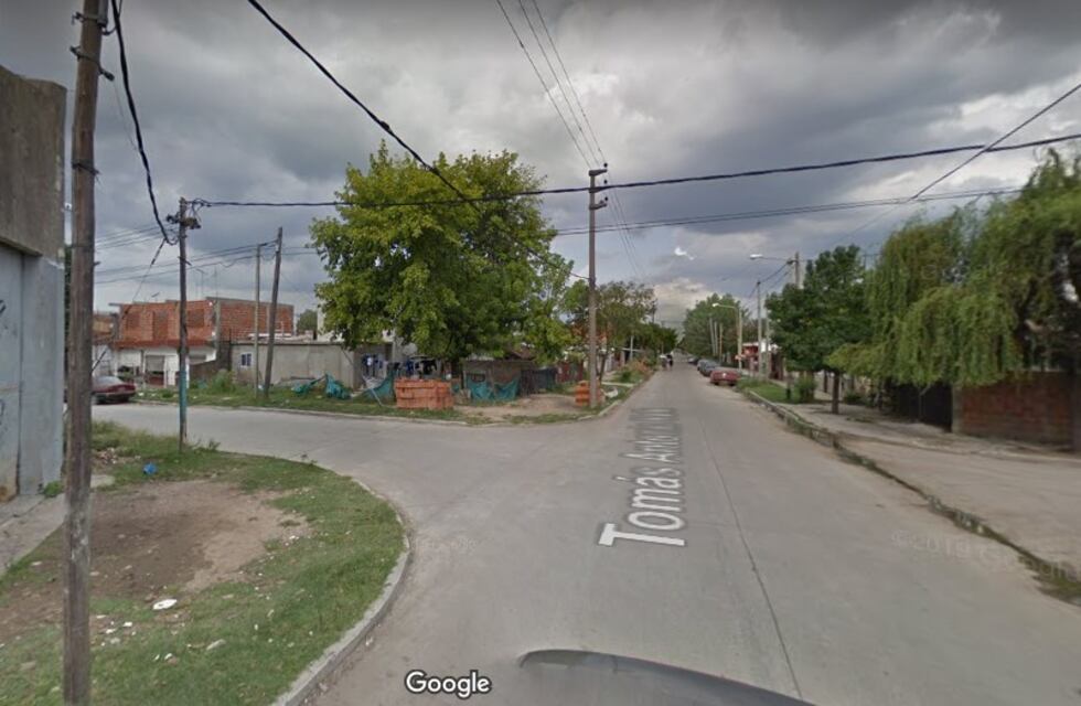 Un policía mató a dos ladrones que intentaron robarle mientras trabajaba como chofer de Uber