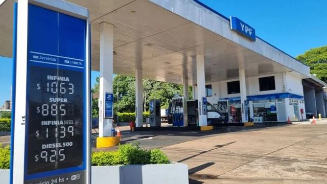 Estación de servicio de YPF en Posadas.