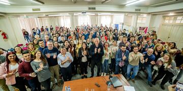 Presentación de la lista de Antonio Bonfatti, con presencia rafaelina