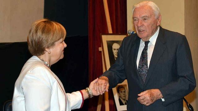 Premió a Edgar Wildfeuer, sobreviviente de Auschwitz / También distinguió a gente del arte y la cultura.