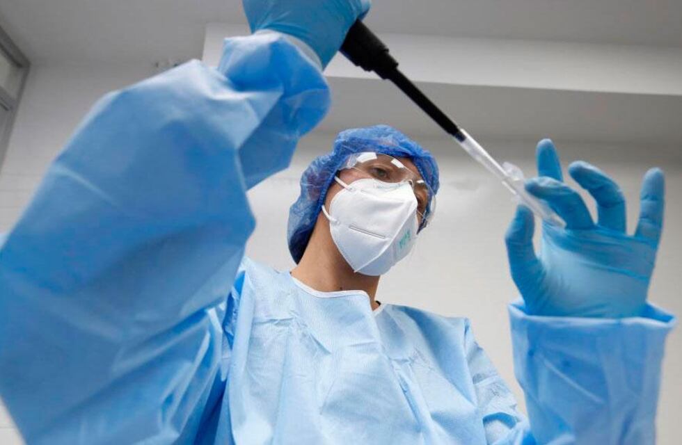 Epsilon: la variante de coronavirus que preocupa al mundo y ya llegó a Argentina