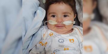 Con mucha emoción, los padres de Santi mostraron como mejora su salud con una dulce foto