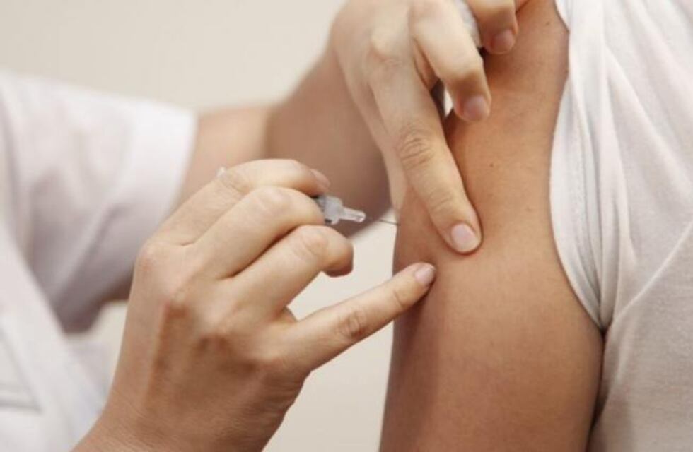 Inicia la vacunación antigripal 2024 para mayores de 65 años