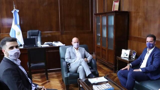 Guillermo Merediz, secretario de Pymes de Nación junto a el subsecretario de Desarrollo Económico de la Municipalidad de Ushuaia, Gustavo Ventura.