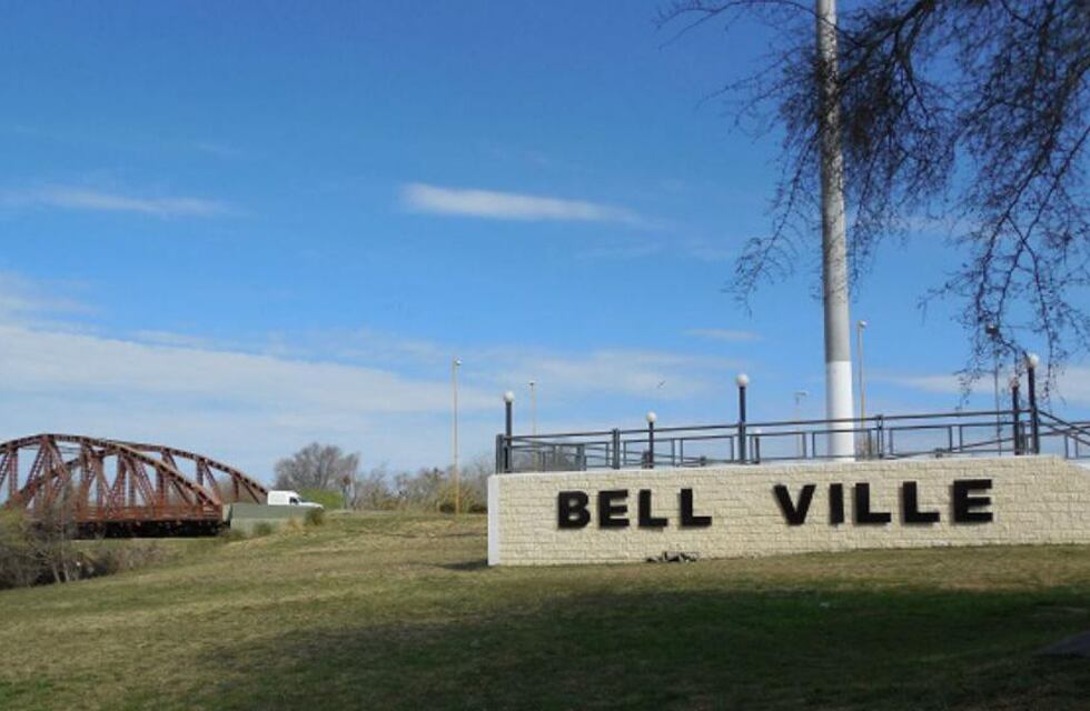 “Sacá del medio, Londres”: el video viral de un cordobés fascinado con los puentes de Bell Ville