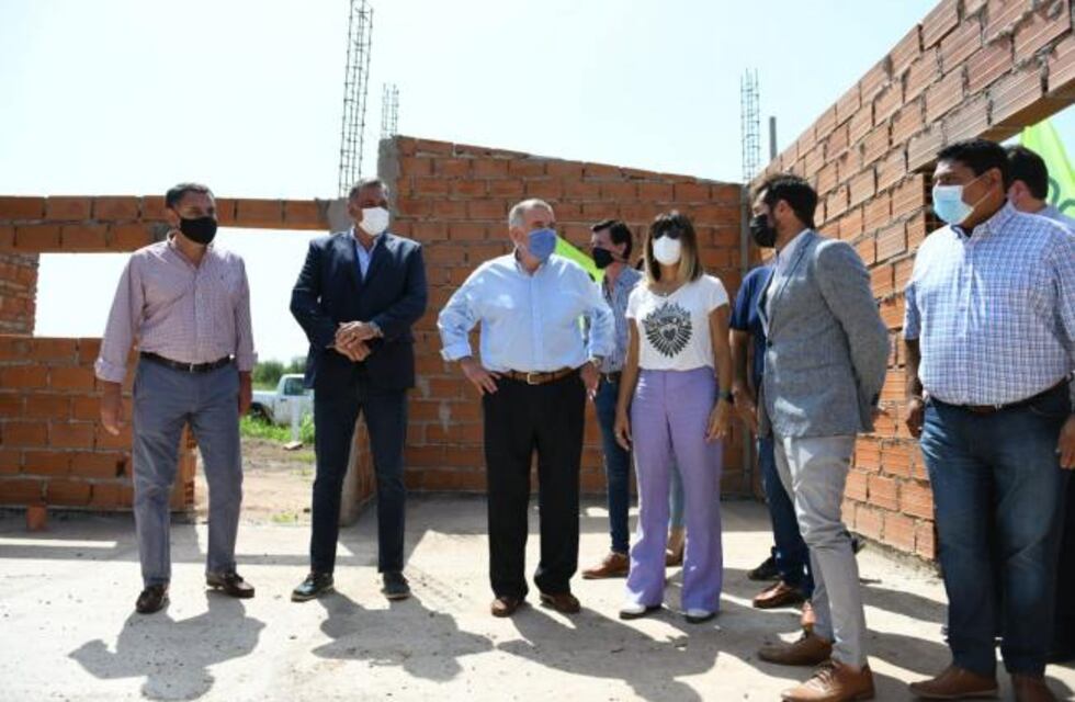 Jaldo: “Cumplimos el sueño del techo propio y además dinamizamos la economía, generando puestos de trabajo genuino”