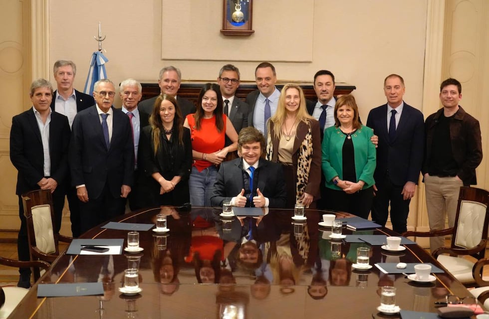 Debutó Manuel Adorni y Diego Santilli suma funciones en el estreno del gabinete renovado