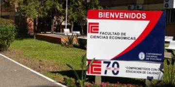 Reunión entre autoridades y docentes en Ciencias Económicas