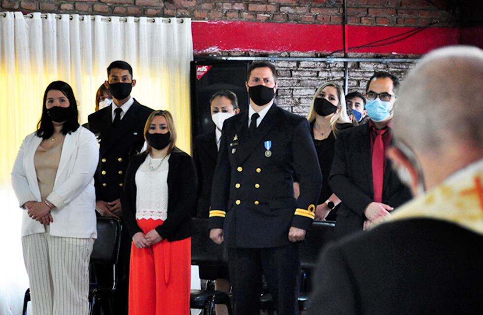 Egreso de médicos residentes del Hospital Naval Puerto Belgrano