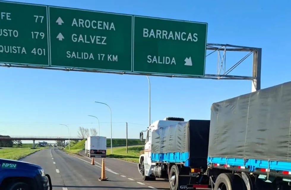 Trágico accidente en la autopista Rosario-Santa Fe: murió un nene de 4 años y su hermano está grave