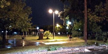 Instalan luces led en los espacios públicos de San Rafael.