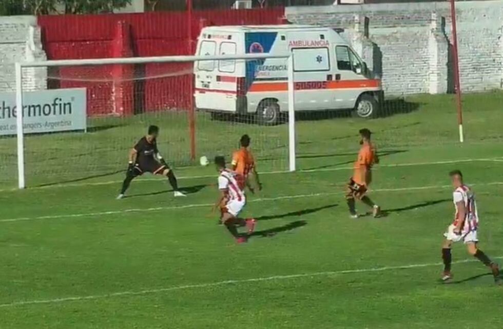 9 de Julio lo dio vuelta y le ganó 3 a 1 a ADIUR