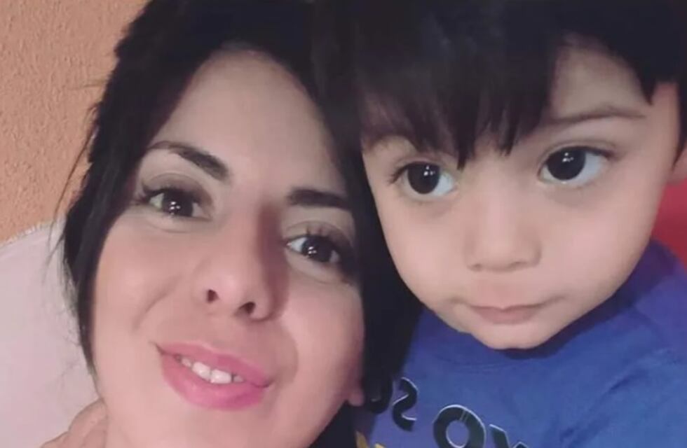 Investigan si un calefón habría provocado la muerte de una madre y su hijo en San Juan