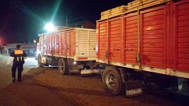 Camionero alcoholizado terminó detenido tras chocar en un control policial en Capioví.