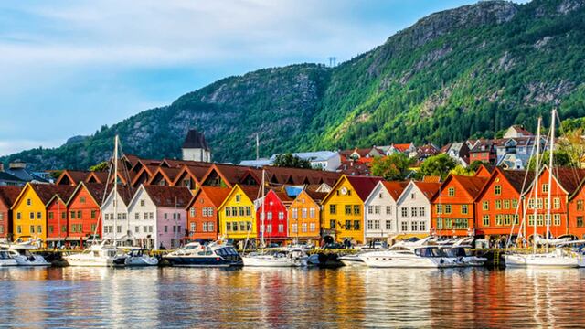 Un país europeo busca gente que hable español y paga 6000 euros: cómo aplicar.