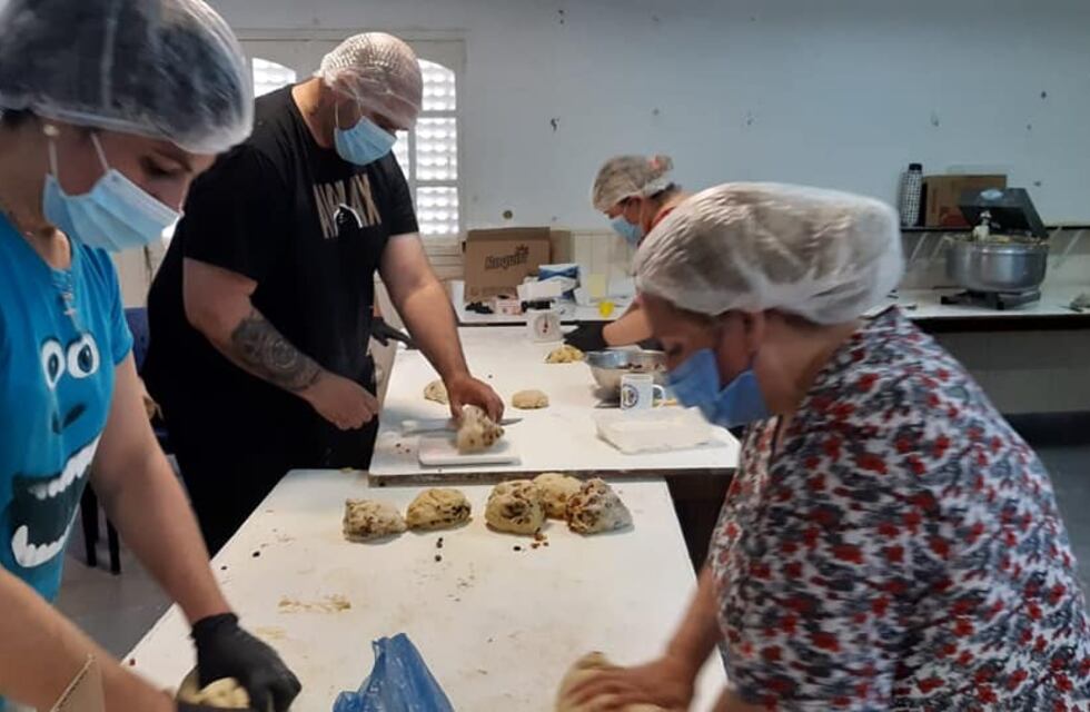 “Manos de esperanza” elabora 1000 pan dulces