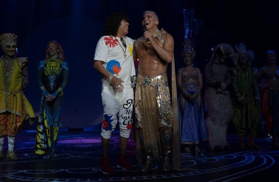 La Mona Jiménez fue invitado de lujo en el circo de Flavio Mendoza: ¿se viene algo juntos?