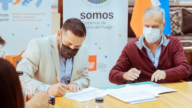 Participaron Representantes del Ministerio de Desarrollo Humano de Tierra del Fuego y del Gobierno Nacional.
