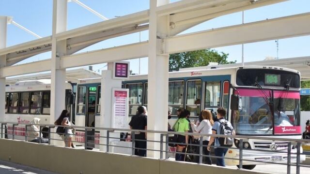 Los empresarios del sector piden llevar el boleto a 60 pesos.