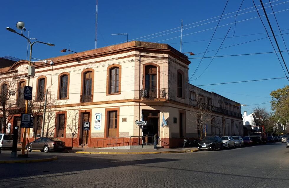 Muerte, bomba y presencia de “Los Monos”: los llamados de amenaza a la comisaría de San Francisco