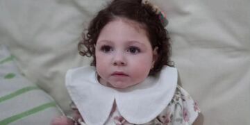 La pequeña Sol necesita recibir el tratamiento, una dieta cetogénica para reducir sus convulsiones. Su obra social no da respuestas.