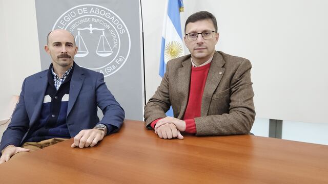 El Presidente del Concejo Municipal Dr. Lisandro Mársico y el Presidente del Colegio de Abogados de la Quinta Circunscripción Judicial Dr. Joaquín Cordero