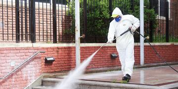 Vuelta a clases cuidada: cómo la Ciudad limpia y desinfecta el espacio público.