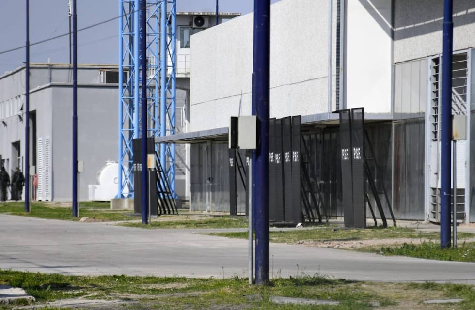 Sin tregua: balearon el Complejo Penitenciario Rosario por séptima vez en 16 meses