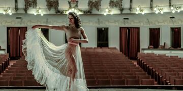 Enriqueta tiene 16 años, actualmente es formada por la Maestra Lorena Bello del estudio Open Ballet de la ciudad de Paraná.