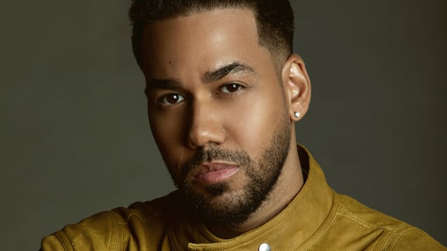 Romeo Santos presentó “Sus huellas”, el primer sencillo de su nuevo álbum.