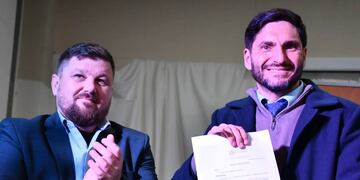El intendente de Sunchales, Pablo Pinotti y el gobernador de Santa Fe, Maximiliano Pullaro