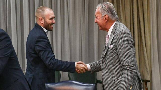 El ministro de Economía, Martín Guzmán, y el presidente de la UIA, Daniel Funes de Rioja, en la sede del Palacio de Hacienda.