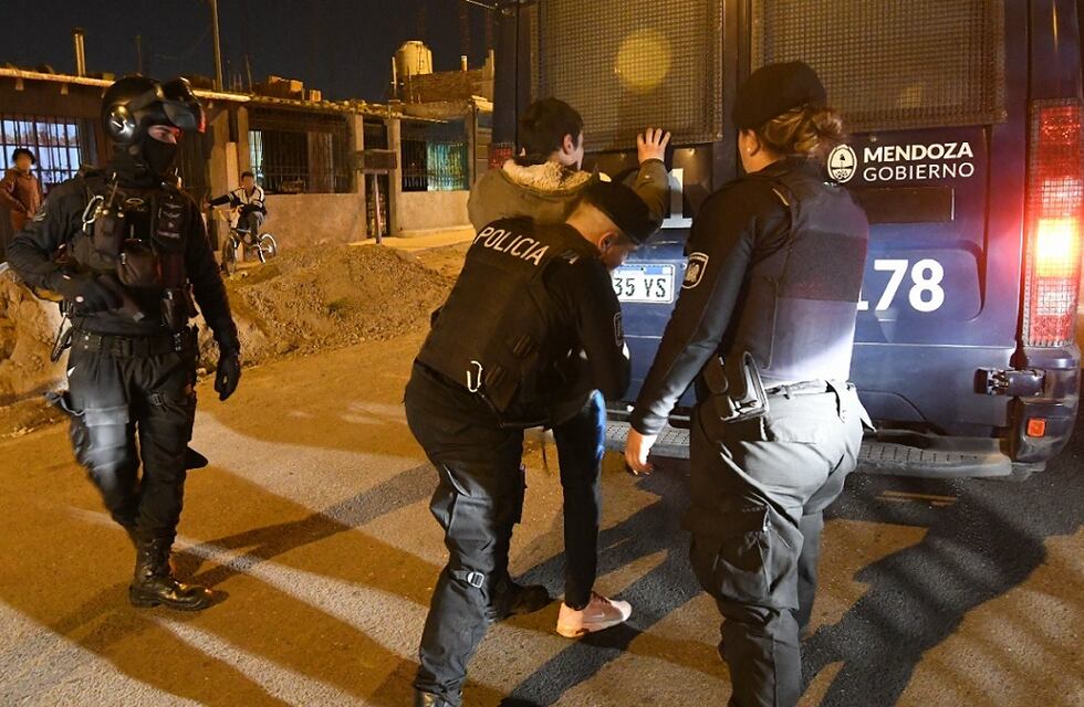 Cuatro detenidos por un violento robo a una familia el 1 de mayo