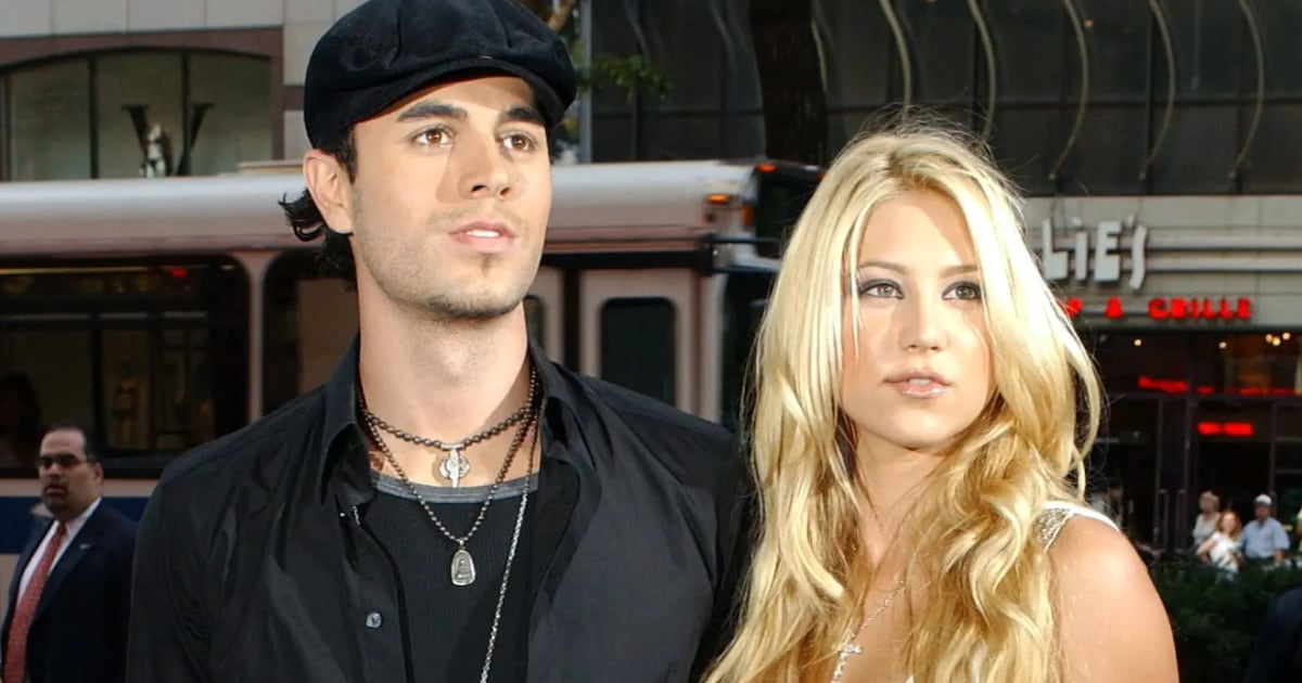 ¿Qué le pasó a Anna Kournikova? La ex tenista rusa reaparece en silla de ruedas y genera preocupación