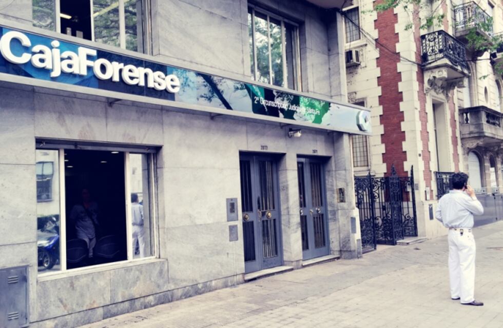 Abogados van a las urnas en el medio de denuncias por malos manejos económicos