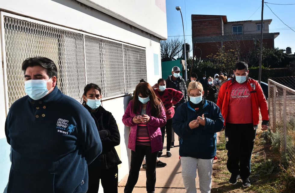 Elecciones 2021: con el protocolo sanitario aprobado, así se votará en las PASO y en las generales