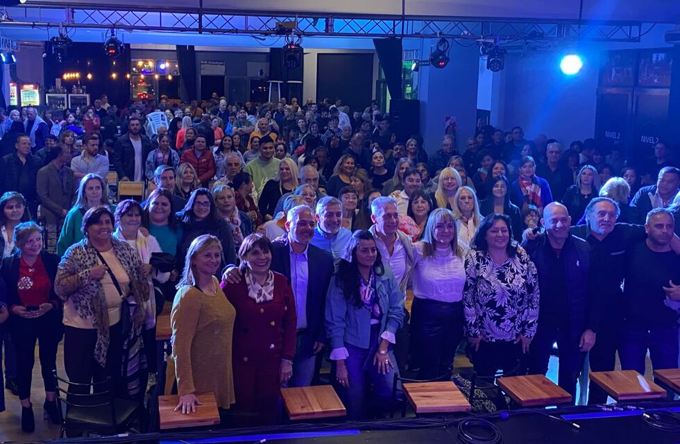 Multitudinario respaldo del justicialismo a Esteban Avilés en Carlos Paz