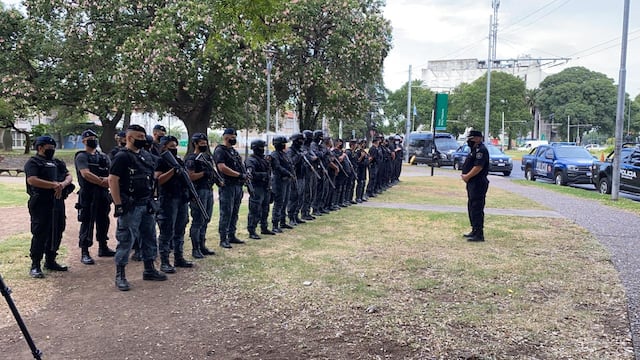 Este jueves se inició un operativo de saturación en las Cuatro Plazas. (@gbelluati)