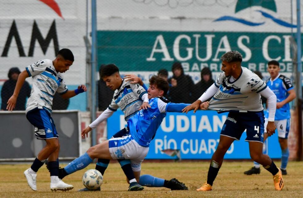 Estudiantes no pudo en Río Cuarto contra la revelación de la Primera Nacional