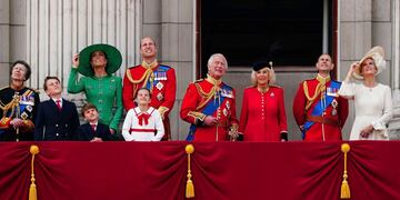 Qué pasa si muere Carlos III o Kate Middleton: así es la línea de sucesión de la corona británica
