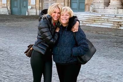 Yanina Latorre junto a su mamá, Dora.
