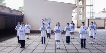 Educación: realizaron un simulacro de acto de colación en la escuela Patricias Argentinas