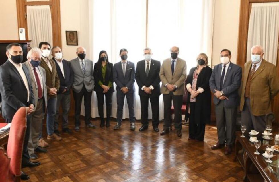 Economía: Jaldo se reunió con representantes del sector privado